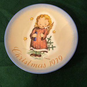 STARLIGHT ANGEL 1979 Christmas Collector Plate Schmid 7.75'' Berta Hummel German
